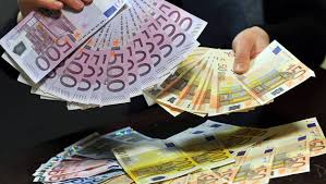 A 14h30 à la salle polyvalente d'astaffort, place de la nation. Sarthe Un Sarthois Remporte 15 Millions D Euros Au Loto De Noel