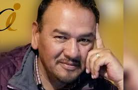 SIN CENSURA Primer round…moda, reflector y algo de las ganancias del  chupirul