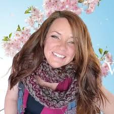 Dani Lynn Collins (@danilynnsunshine) • Threads, Say more