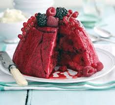 Recipe from bbc.co.uk red velvet cake recipe 193 · the bold colour of a red velvet cake is a delight to the eye and, with its rich cream cheese vanilla icing, it's even more of a joy to eat. Summer Pudding