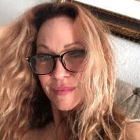 Paula Norton's Instagram, Twitter & Facebook