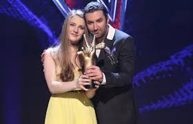 Câștigătorul vocea româniei 2017 vine din echipa lui smiley. Video Smiley È™i Ana Munteanu Primele DeclaraÈ›ii DupÄƒ CaÈ™tigarea Vocea Romaniei 2017 È™tiri Un Site De Muzica