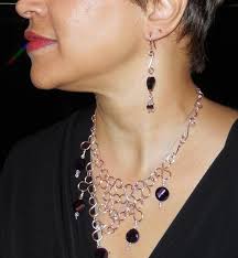 Donna Peacock (@Iamdonnapeacock)