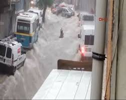 İzmir sel haber ve haberleri! Izmir De Sel Felaketi 1 Olu