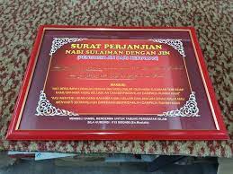 Nabi sulaiman mengikat dengan perjanjian kepada allah swt mengikatnya dengan 'ahdu, merantainya dengan rantai besi, dan juga dari itulah nabi sulaiman menciptakan perjanjian dengan iblis terkait 7 perkara. Boon Che Aluminium Glass Photos Facebook
