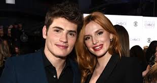 Aug 15, 2016 · by zach johnson aug 15, 2016 10:34 am tags one of young hollywood's hottest couples has called it quits. Bella Thorne E Gregg Sulkin Estavam Juntos Ha Um Ano E Moravam Na Mesma Casa Purebreak