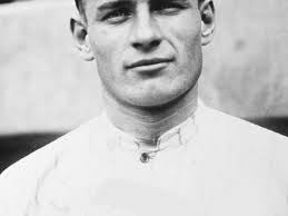 Top 100 Yankees: No. 54 Wally Pipp