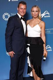 Online estimates of bec hewitt's net worth vary. Bec Hewitt Moves Out And Is Eyeing Off A Return To Sydney New Idea Magazine