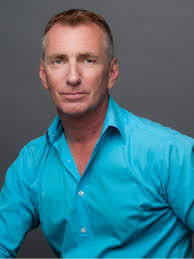 Della Greer's Instagram, Twitter & Facebook