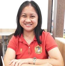 Satisfy your sweet cravings with Jollibee Peach Mango Pie— two fruits  combined in one delicious treat. You'll surely enjoy real peach mango  goodness in every bite with its crispy crust and oozing