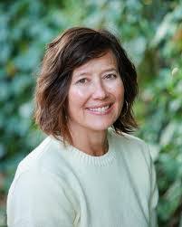 Cara Griffin's Instagram, Twitter & Facebook