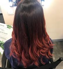 Capelli castani lunghi e mossi con shatush biondo: Shatush Tutto Sulla Tecnica Schiaritura Capelli Piu Famosa E Nuove Tendenze