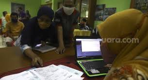 Untuk sma, ppdb akan dibuka dalam 4 jalur yakni zonasi, perpindahan orangtua, afirmasi dan. Link Ppdb 2021 Dki Jakarta Jabar Dan Jateng Cek Di Sini