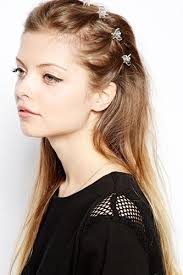 Take few strands of hair from the front and put it as high ponytail using elastic band or thin hair band. Hair Accessories Tutorials Best Hairstyles For Bangs Clip Hairstyles 90s Hairstyles Hair Styles