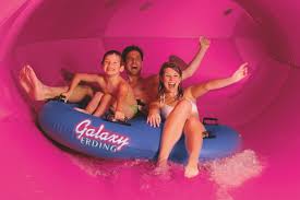 In der therme erding freuen sich alle familien auf urlaubsattraktionen der superlative. Familienangebot Therme Erding Mit Ubernachtung Im 3 Hotel