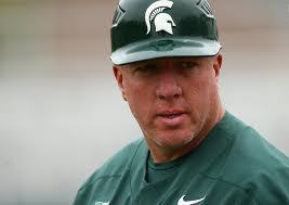 Casey Mayes's Instagram, Twitter & Facebook