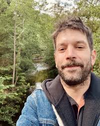 Aventura en pelotas: España (TV Series 2025– )