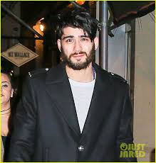 29, and it sent fans into a tizzy. Zayn Malik Strolls Around Nyc With Some Major Facial Scruff Photo 3843395 Zayn Malik Pictures Just Jared
