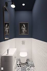 Gaste Wc Boden Gemusterte Fliesen Schwarz Weiss Metrofliesen Halbhoch Umlaufend Blaue Wandfarbe White Bathroom Designs Small Bathroom Remodel Small Bathroom