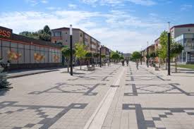 Potrivit reprezentantilor institutiei, actiunea se va derula in reteaua teritoriala a agentiei, respectiv in deva, simeria, orastie, hunedoara, calan, hateg, petrosani, lupeni, vulcan, brad, ilia si petrila intre orele 9.00 si 13.00. Stiri Imobiliare Din Judetul Hunedoara