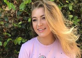 Molly Crowe's Instagram, Twitter & Facebook