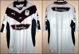 Los desaf�os de santiago morning y la �u� en una nueva edici�n del torneo. Club De Deportes Santiago Morning Home Football Shirt 2001
