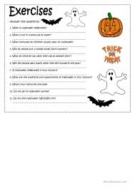 A Reading On Halloween Traditions Followed By Some Comprehension And Personal Ex Halloween Worksheets Halloween Worksheets Free Halloween Reading Comprehension