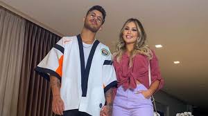 Virgínia fonseca, de 21 anos, grávida do sertanejo zé felipe, usou as redes sociais para compartilhar com seguidores o início da sua trajetória. Virginia Fonseca Mostra Video De Quando Descobriu Gravidez De Ze Felipe Veja Virginia Fotos De Mulheres Gravidas Casal Gravido