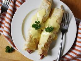 Bleu Chicken Cordon Crepes Chicken Cordon Bleu Crepes Savor Your Next Breakfast For Dinner With These Chicken Cordon B En 2020 Recettes De Cuisine Cuisine Repas