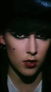 Joanne Catherall's Instagram, Twitter & Facebook