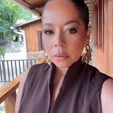 Catherine Laboy's Instagram, Twitter & Facebook