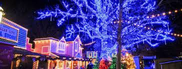 Silver Dollar City In Branson Missouri Is Decorated In Over 5 Million Lights During An Old Time Christmas Fes Silver Dollar City Theme Park Old Time Christmas