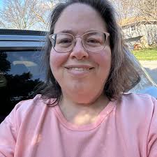 Are there any animal shelters or therapy places in Papillion that accept  volunteers?