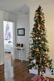 Skinny Primitive Christmas Tree With Handmade Ornaments Takes Up Virtually No Space Primitive Christmas Tree Skinny Christmas Tree Pencil Christmas Tree