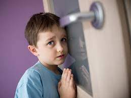 Choose the right form of the possessive, personal and reflexive pronouns and complete the sentences. When Your Kid Catches You Having Sex Today S Parent