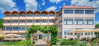Many travelers enjoy visiting st. Haus Am Weinberg Hohenrestaurant Hotel Wellness Www Pfalz Info Com