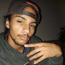 Greg Pelz's Instagram, Twitter & Facebook