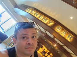 Chaviscrossing joins First Friday event