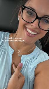 Girls Singing Crazy Girl by Eli Youngband