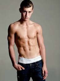 MODEL: Jordan Ver Hoeve | DICK DETECTIVE