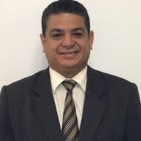 800+ perfiles de «Manuel Victor»