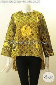 Bagi kawula muda yang sangat menginginkan penampilan fashionable maka bisa memilih model yang gaul dan modis. Model Baju Batik Wanita Jaman Now Batik Modis Dengan Desain Panjang Belakang Pendek Depan Dengan Lengan Tumpuk Motif Bagus Tampil Makin Gaya Bls8318pb M Toko Batik Online 2021