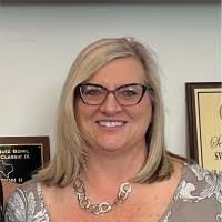 Lisa Mcelfresh's Instagram, Twitter & Facebook