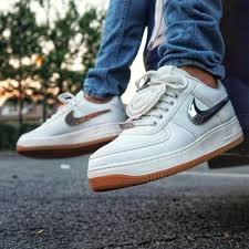 Men Black Air Force 1 On Feet Check Out Our Roundup Of How Instagram Was Wearing The Newly Released Travis Scott X Nike Air Force 1s Botas Sapatos Nike