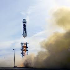 Amazon rakete jeff bezos | in case you were wondering, his 81 million shares is worth about $81 billion at today's market price of $1,000/share. Jeff Bezos Blue Origin Zweiter Flug Der Recycling Rakete Gluckt Der Spiegel