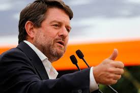 Claudio orrego larraín (da) político chileno (es); Claudio Orrego Sobre El Cargo De Gobernador Regional Va A Tener Un Mandato Claro Tener Una Autoridad Que Le Responda A La Region Va A Generar Un Contrapeso Para La Autoridad