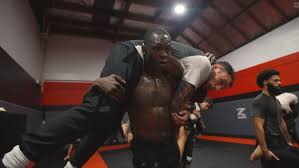 Latest on israel adesanya including news, stats, videos, highlights and more on espn. Video Israel Adesanya Shares Up Close Look At Ufc 263 Prep In Fight Camp Series Mma Fighting