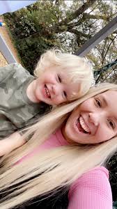 Babysitter available in Chantilly area