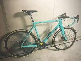 In zeven dagen maalde hij 1.010 van aert reist nu vanuit girona met de auto naar tignes voor een trainingsstage met zijn. Nieuwe Crossfiets Voor Wout Van Aert Het Nieuwsblad Mobile