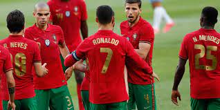 Portugal's cristiano ronaldo, left, is congratulated by teammate bernardo silva after scoring his teams sixth goal during the international friendly soccer match between portugal and andorra at the luz stadium in lisbon, portugal, wednesday, nov. Kmghymabtsfblm